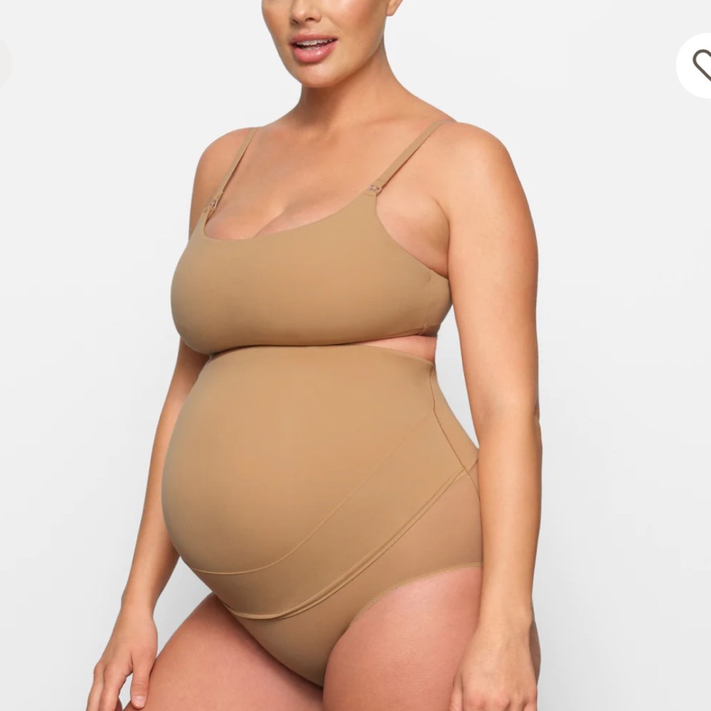 ✨SKIMS FITS EVERYBODY MATERNITY HIGH WAISTED BRIEF OCHRE XXS